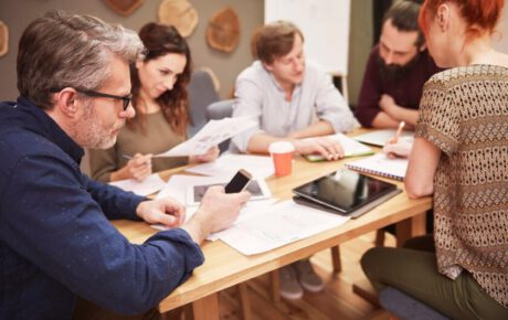 Guia Prático: Desafios e Soluções em Sistemas de Gestão Educacional