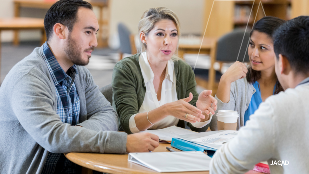 O que é Gestão Escolar e como a tecnologia do JACAD pode transformar sua escola?