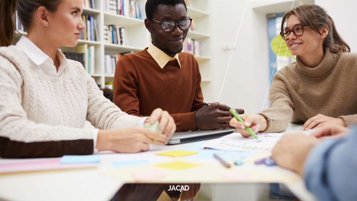 Conselho de Classe no Ensino Privado: Estratégia Pedagógica ou Burocracia Desnecessária?