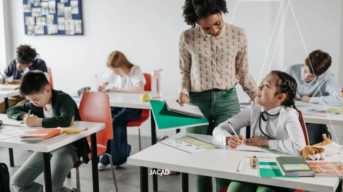 Inclusão Digital na Educação Básica: Como um Sistema com Acessibilidade Otimiza Secretaria e Atendimento 
